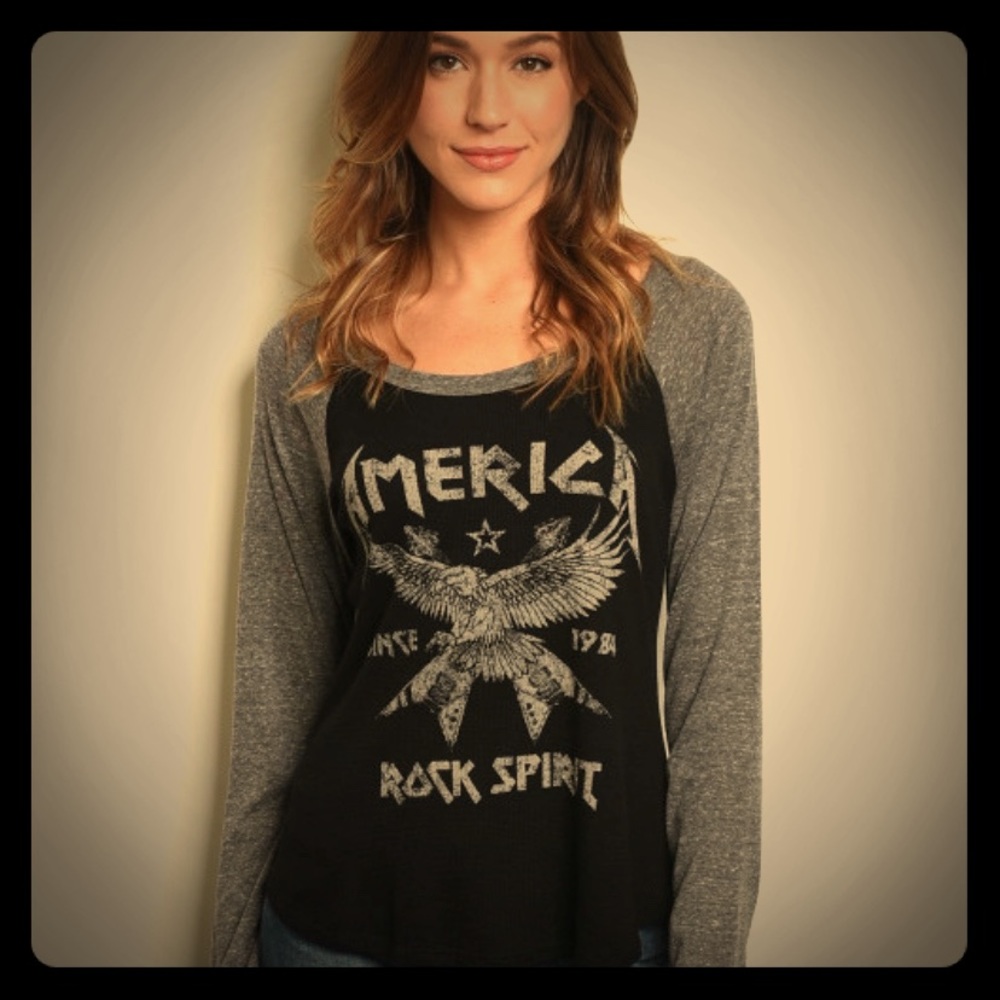 ⭐️AMERICA ROCK SPIRIT BLACK & GRAY BASEBALL TOP